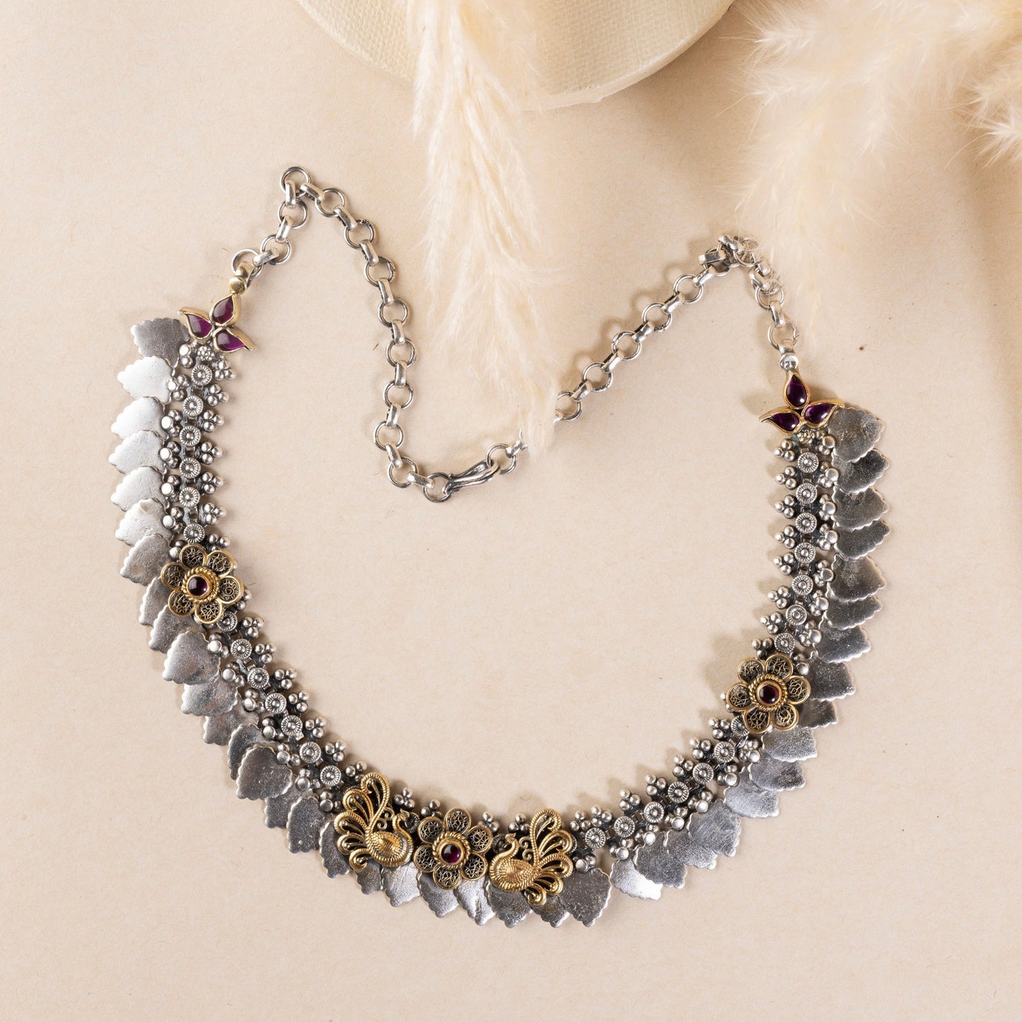 • Elegant silver choker with intricate filigree design, perfect for traditional and modern outfits