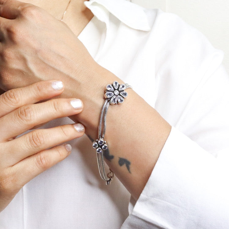 Stylish oxidized silver bracelet for women