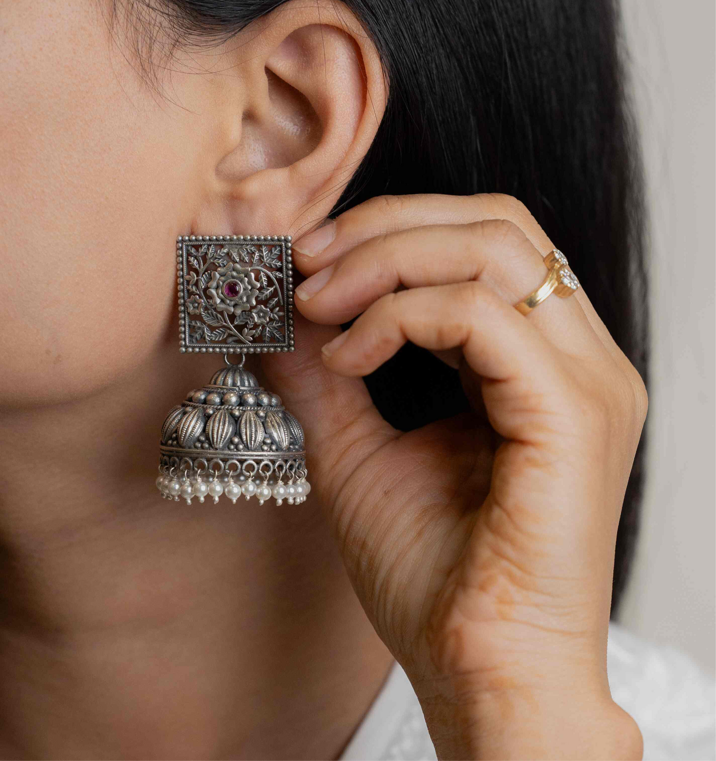 Kamal Jhumka