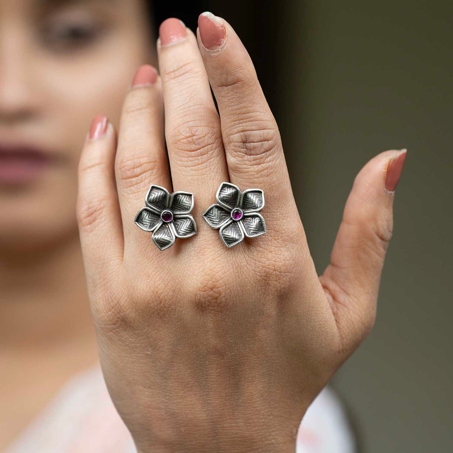 Silver Oxidised Flower Ring