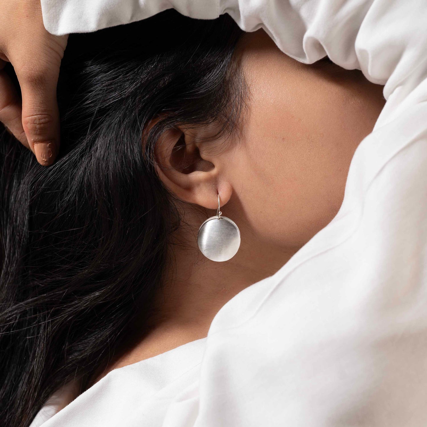 Elegant 925 sterling silver aesthetic earrings with intricate design, perfect for adding sophistication to any outfit, ideal for formal events and everyday wear. gift for women/girls,