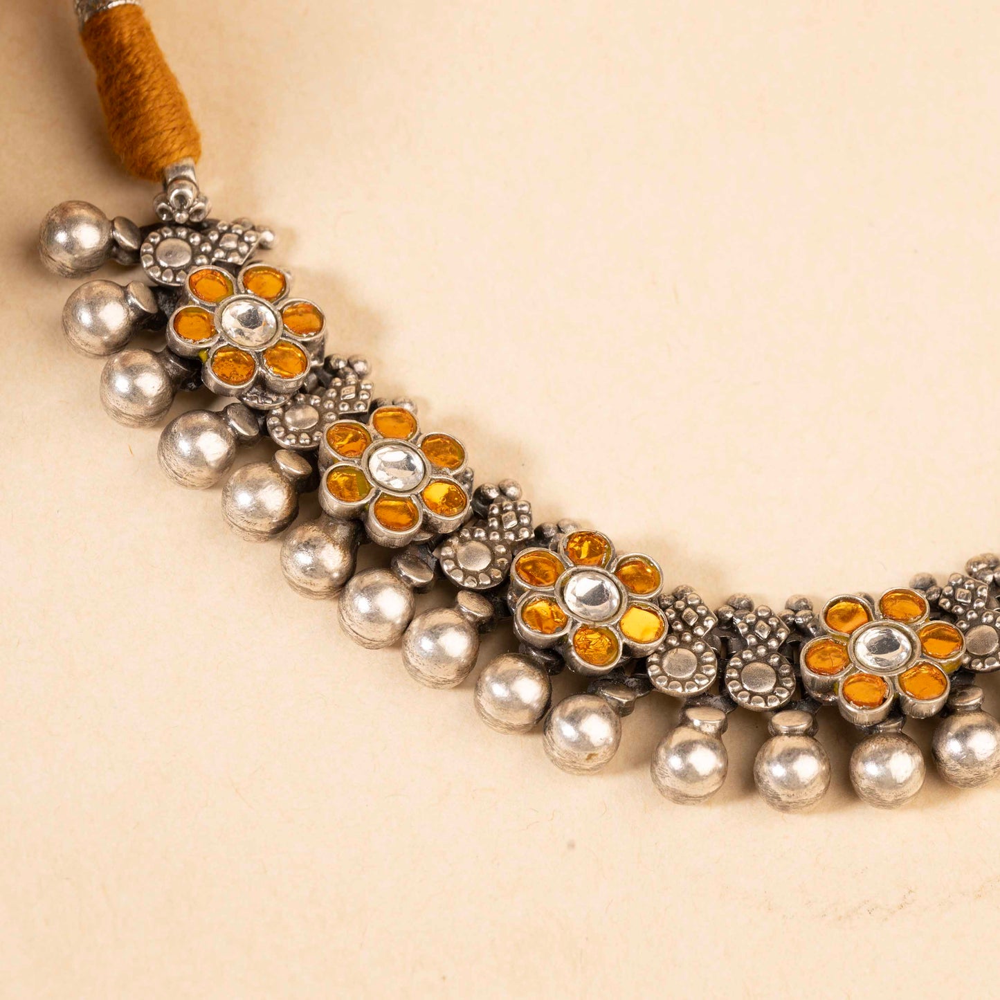 Surya choker