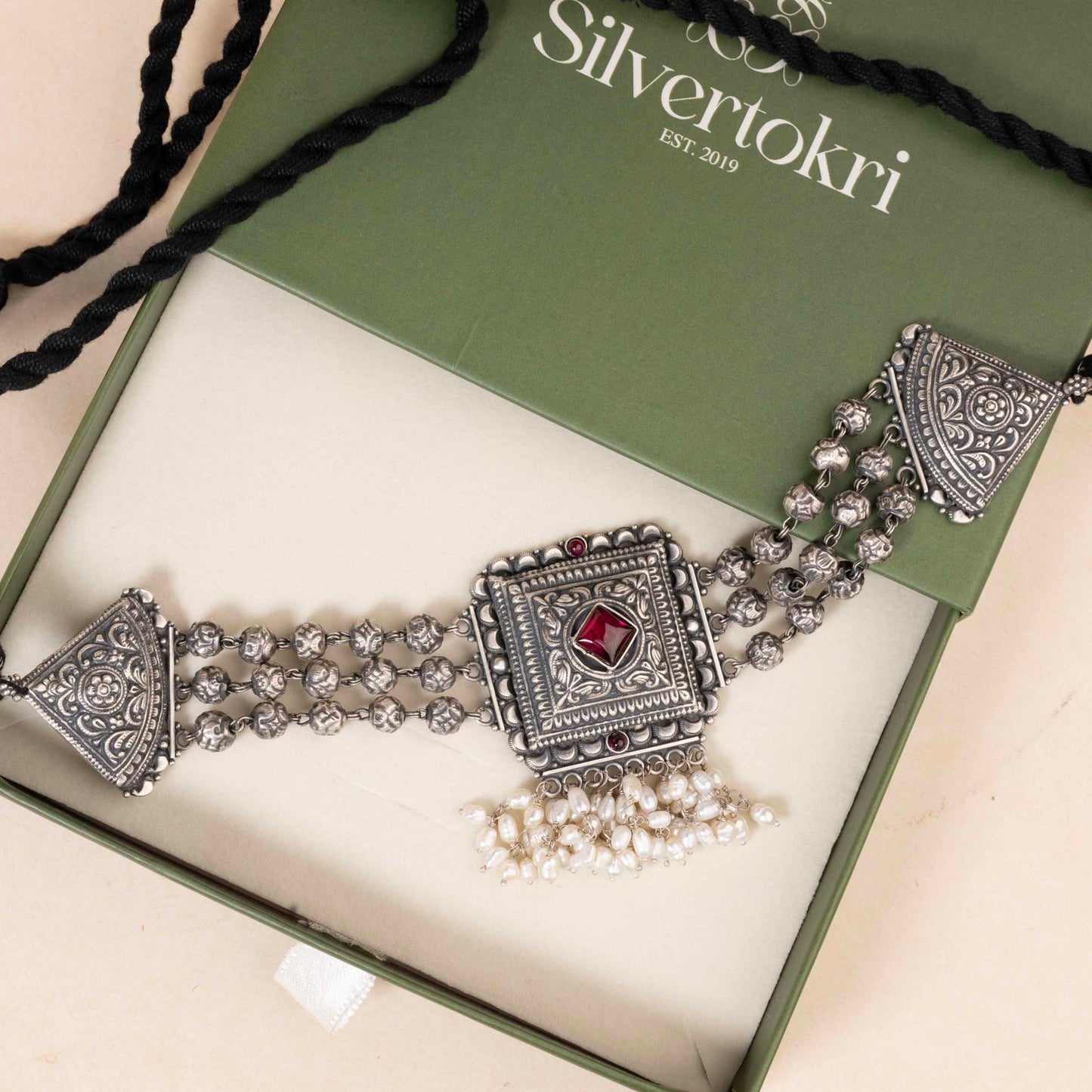 Silver Beads Choker