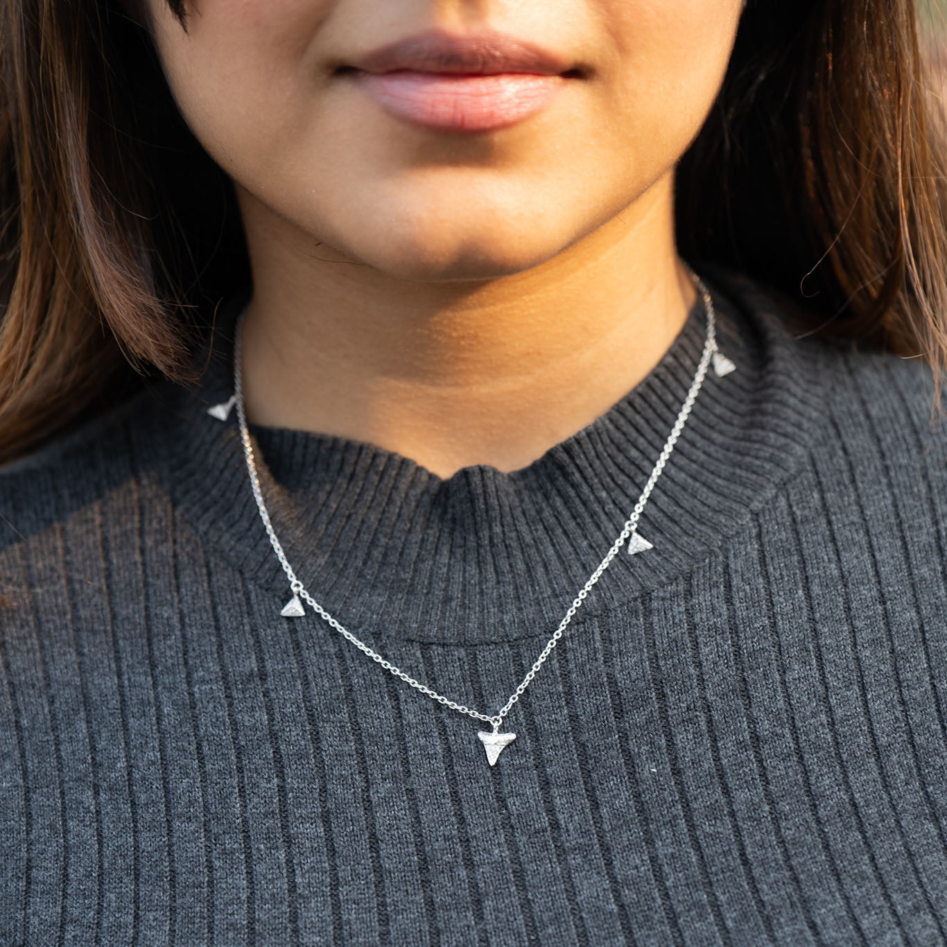 Silver Dangling Triangles Chain
