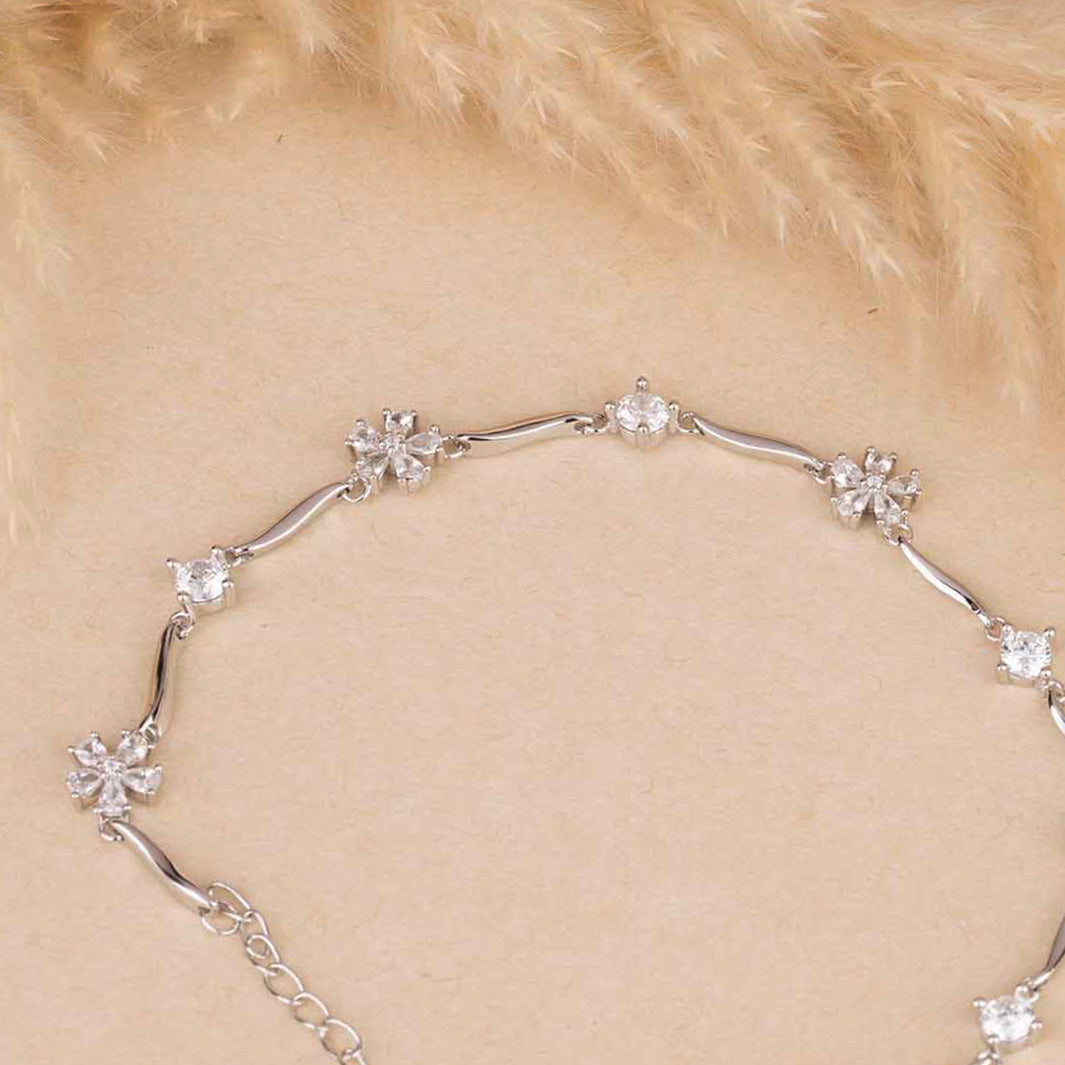 Sparkling Floral Bracelet