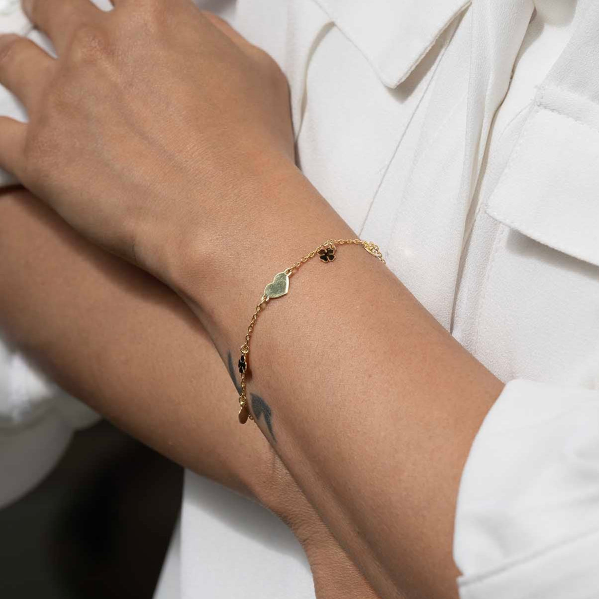 Minimal Gold Heart Bracelet