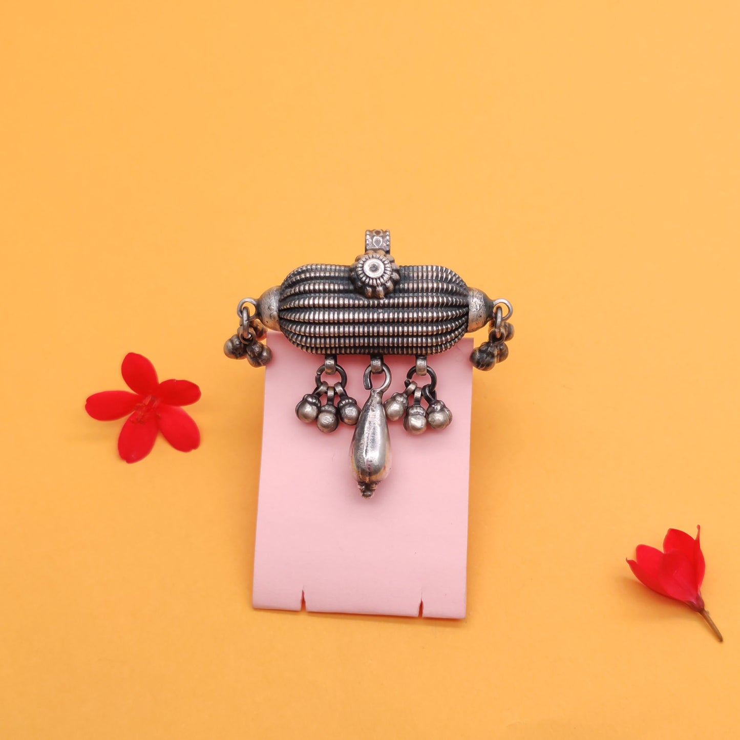 pendant jewelry