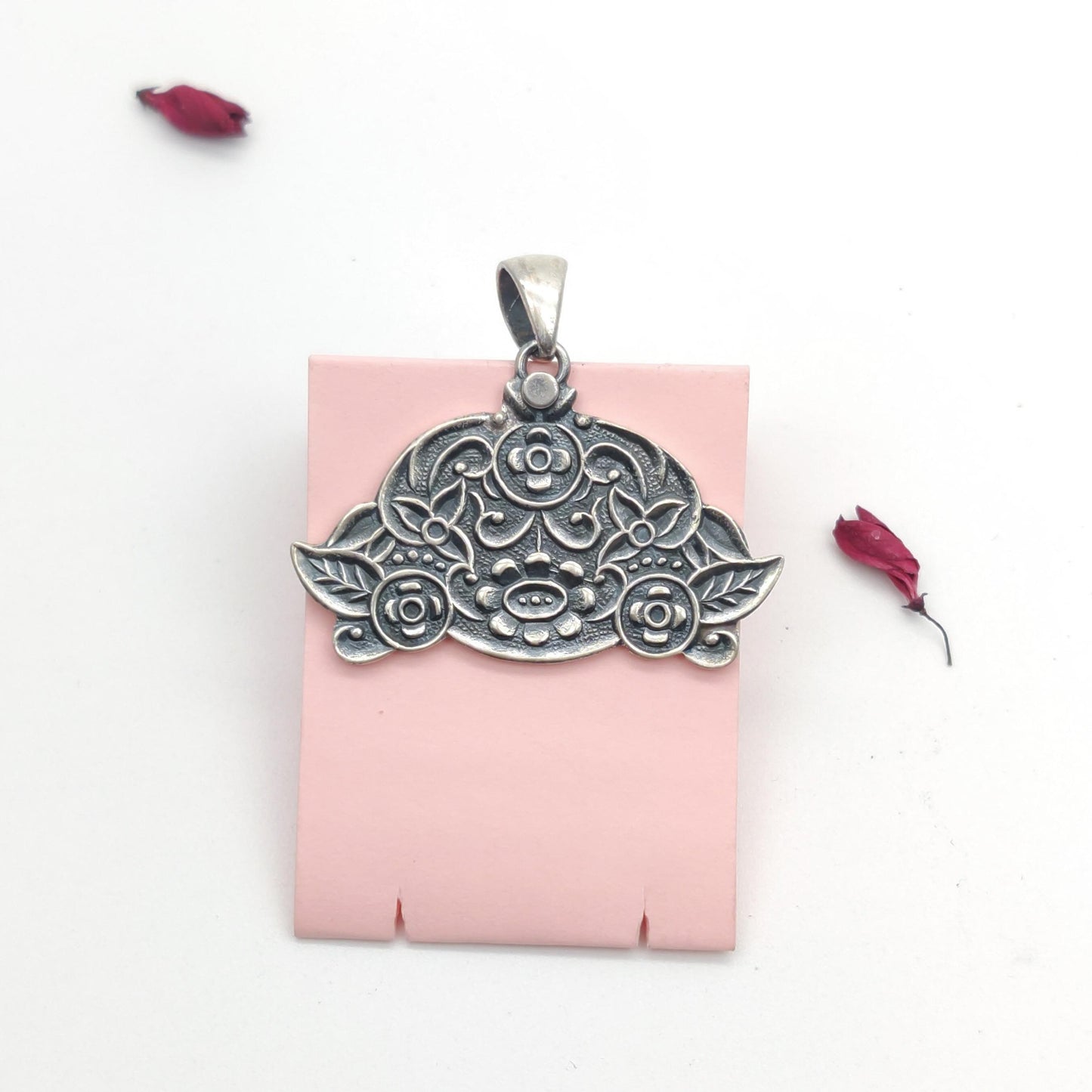 Pendant