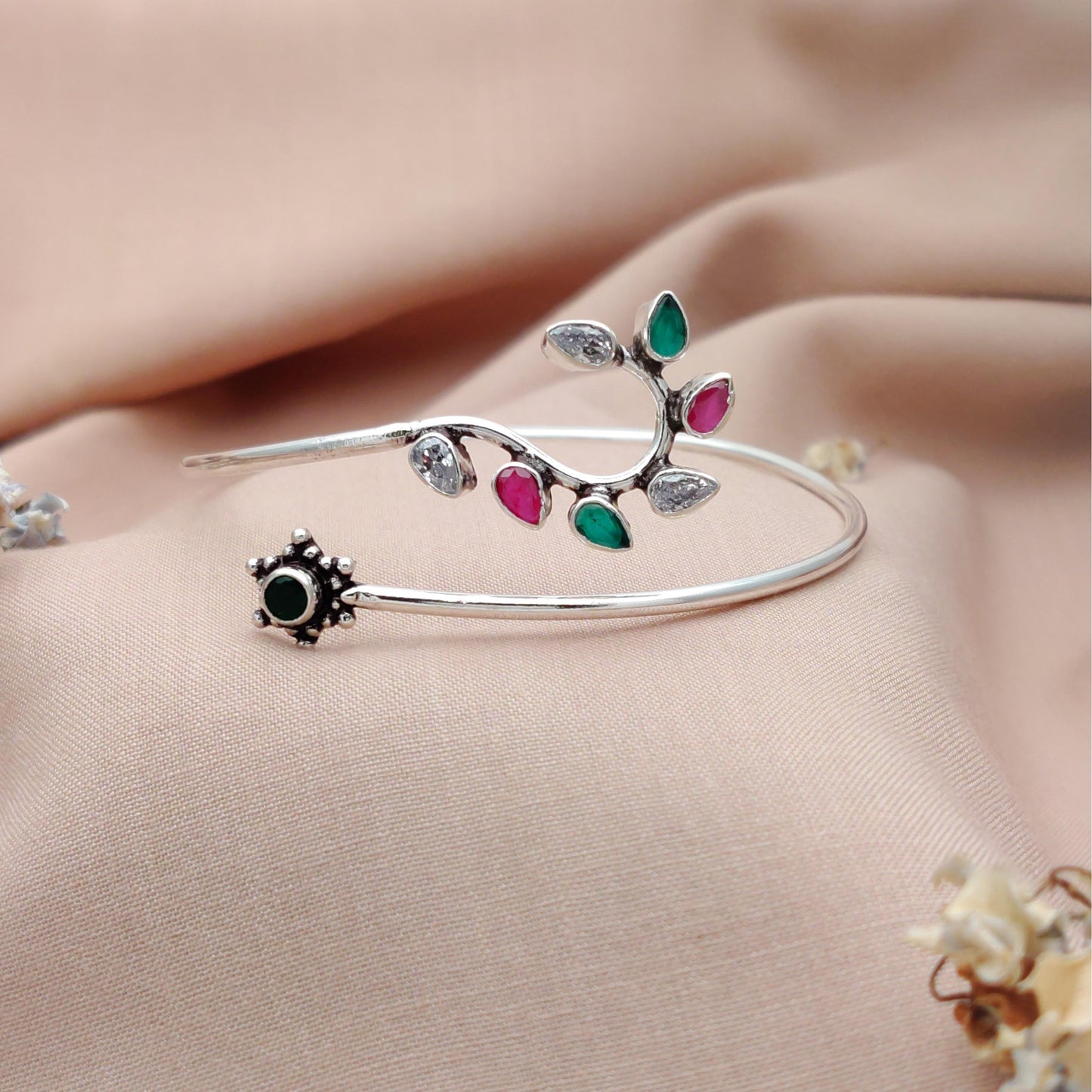 hand bracelet for women