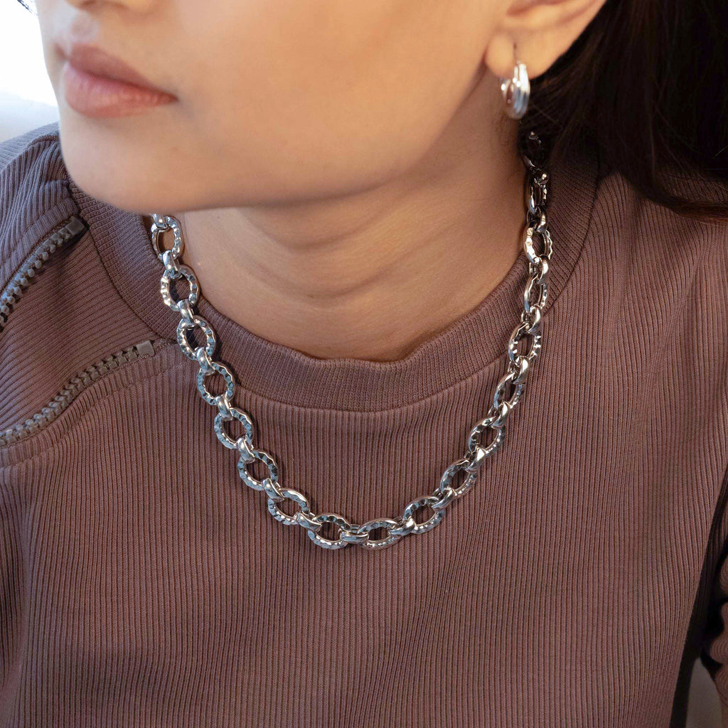 link chain for women
silver link chain
gift for women
latest designs of women chian
gen z jewellery
gen z jewellery brand
Silver Tokri gen z jewellery
rose gold chain 