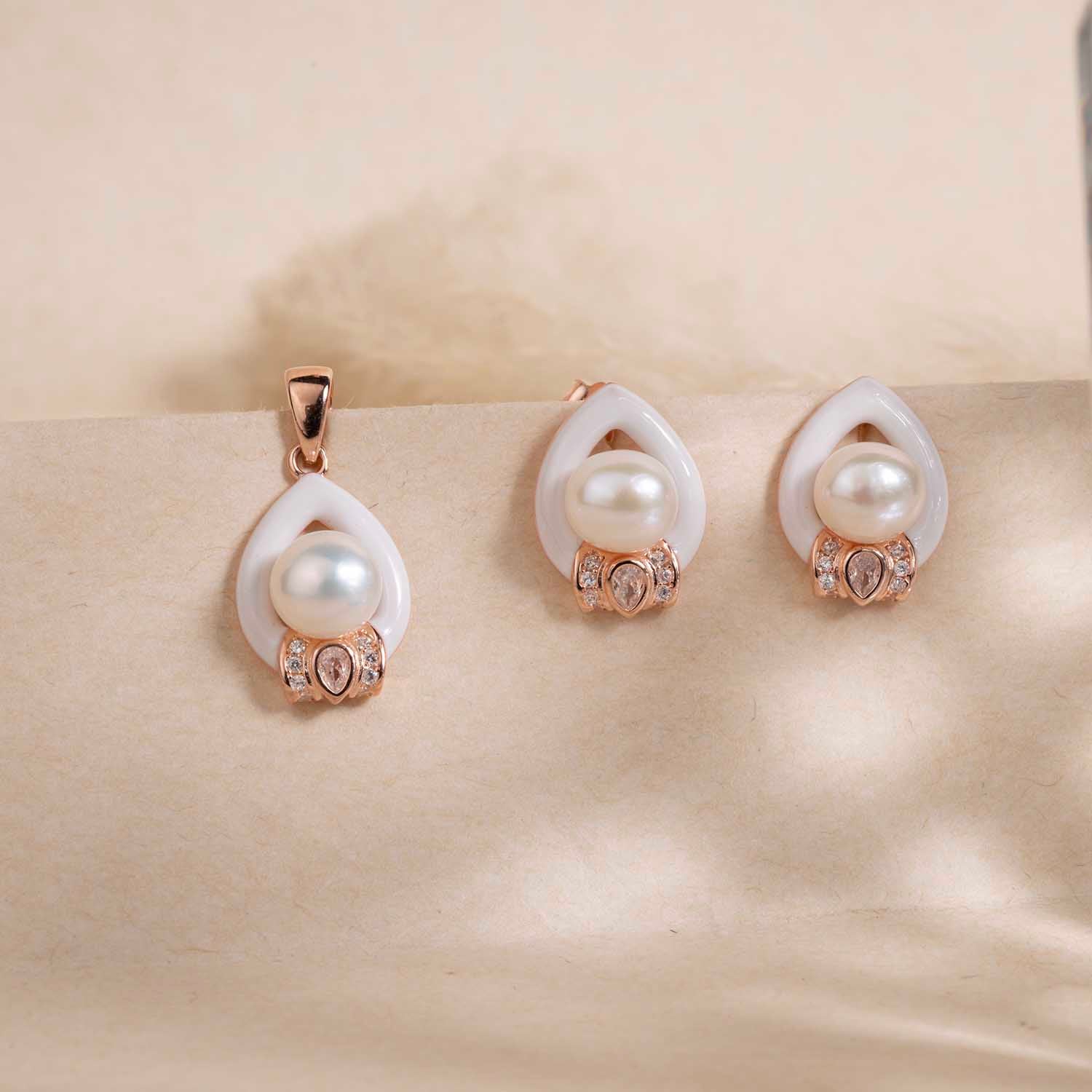 Silver Pendant & Earrings Set