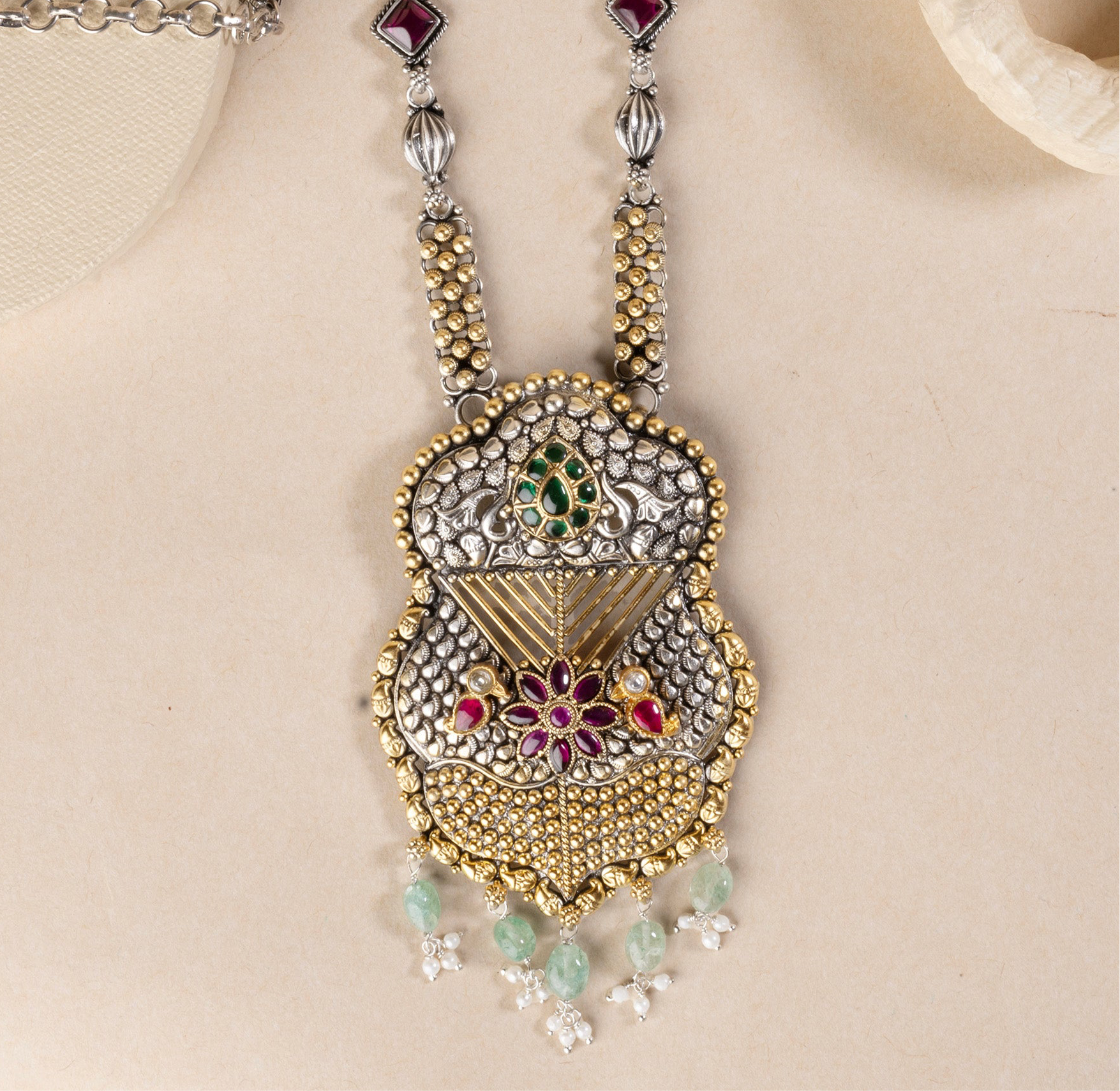 Antique Allure Silver Necklace