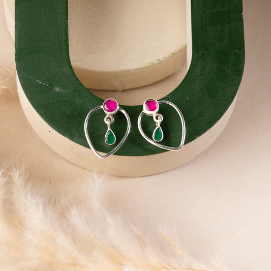 Lightweight silver earrings offering effortless elegance and comfort for daily wear.