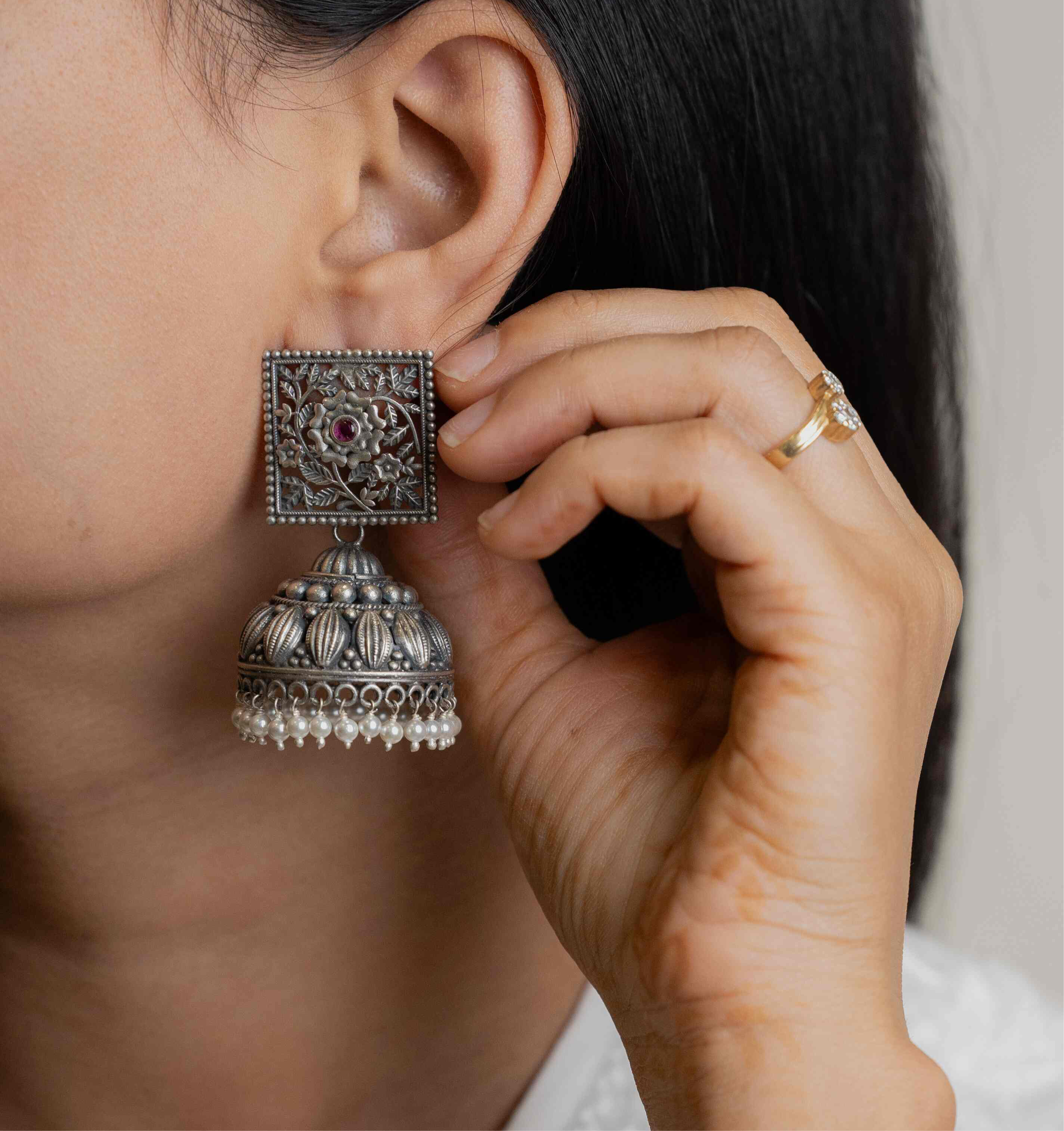 Kamal Jhumka