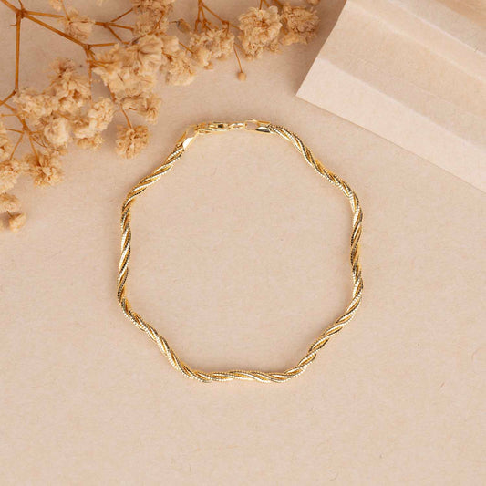 Sleek Wavy Gold Bracelet