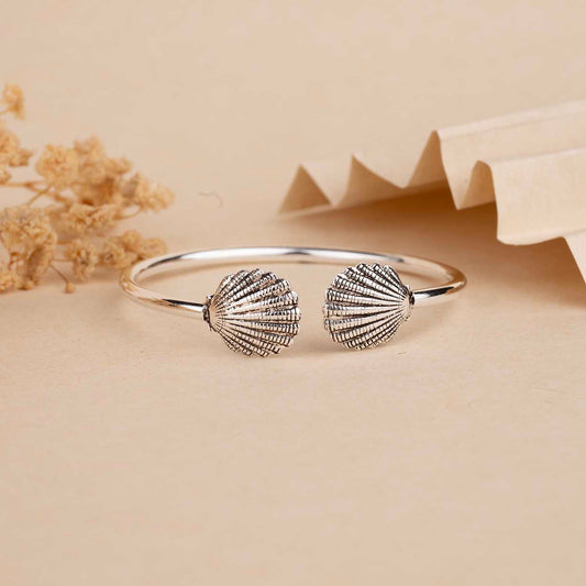 Silver Seashell Cuff