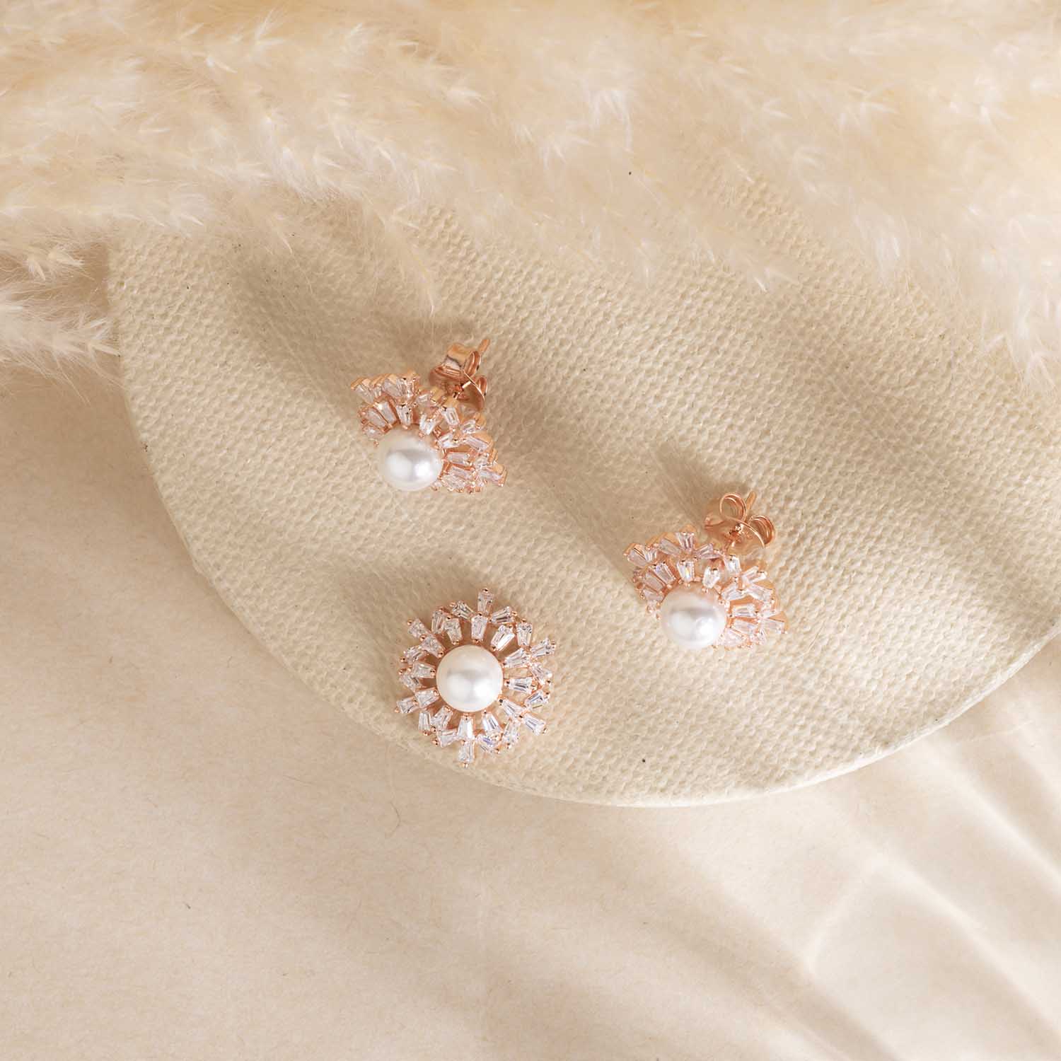 Floral Rose Gold Pendant & Earrings Set