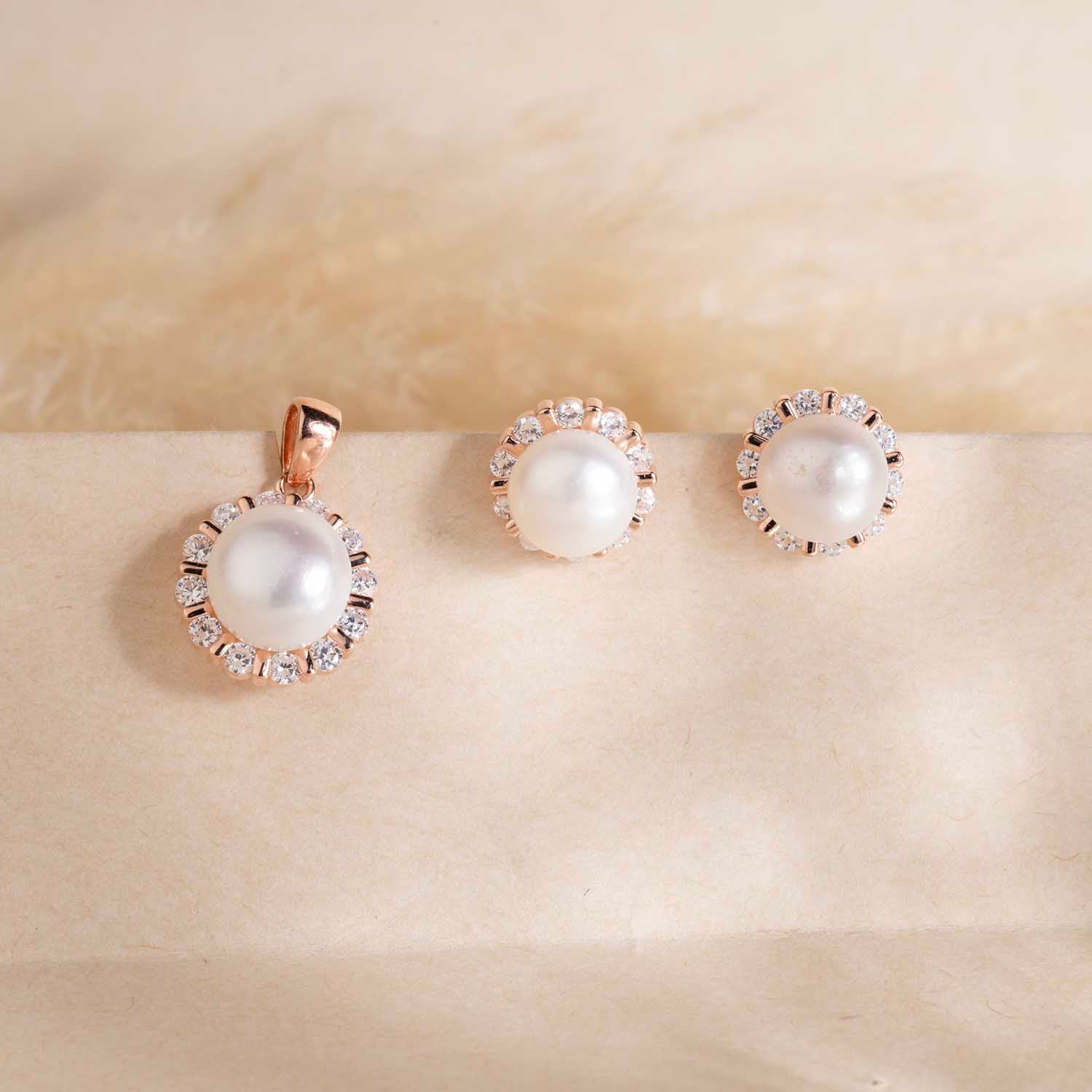 Elegant Rose Gold Pendant & Earrings Set