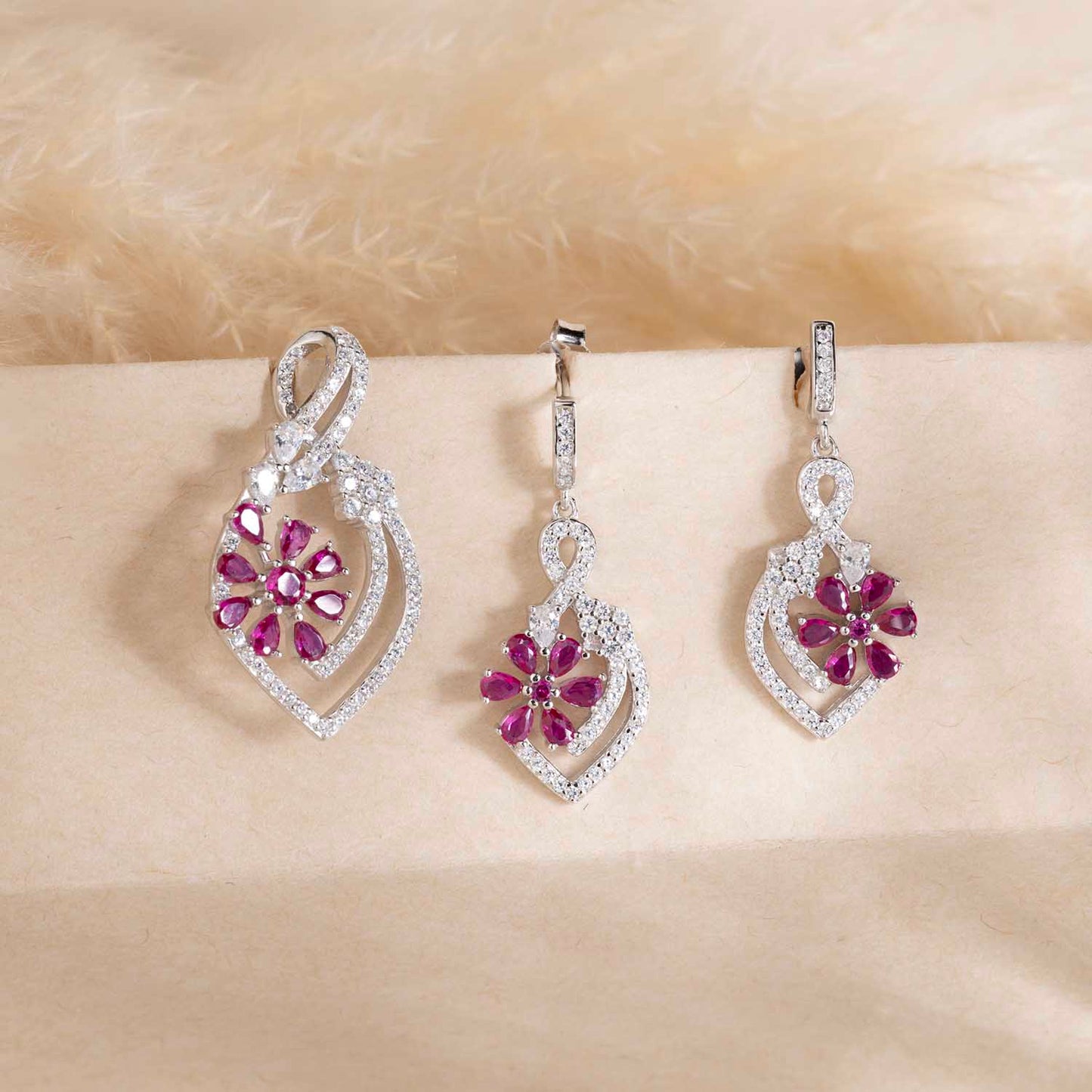 Floral Silver Pendant & Earrings Set