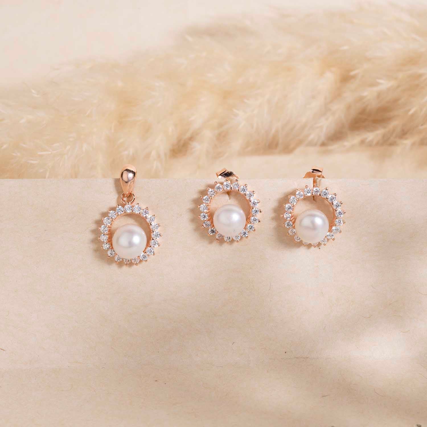 Rose Gold Pendant & Earrings Set