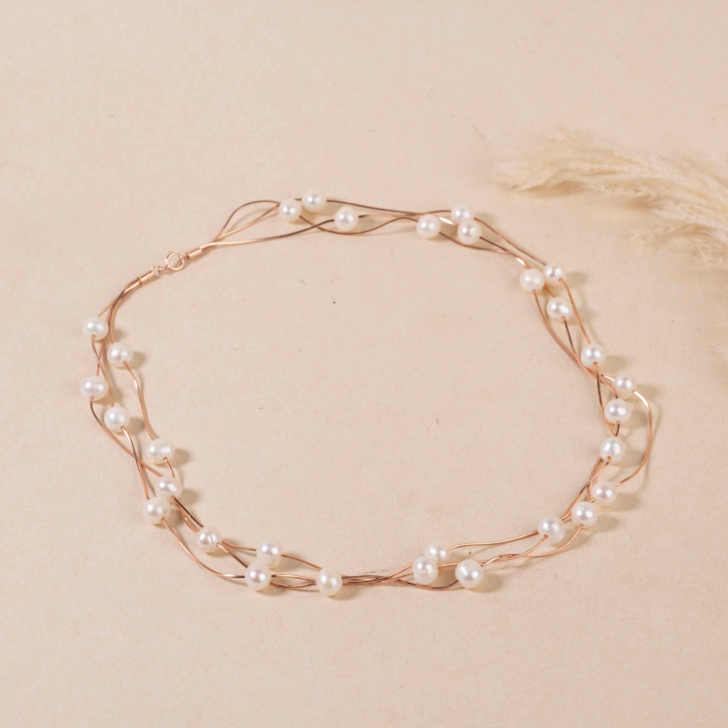 Pearl necklace
rose gold pearl necklace for women
gift for women/ girlfriend