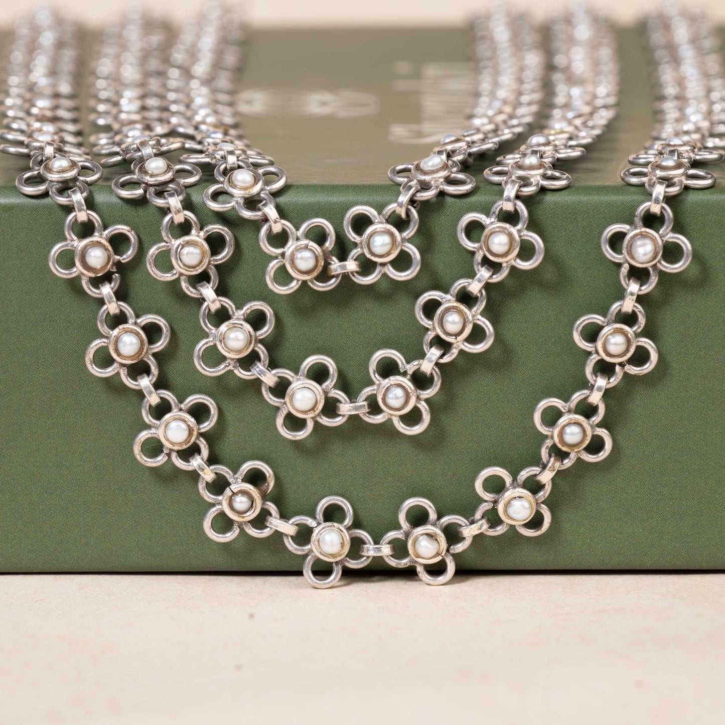 Silver Bakuli Haar