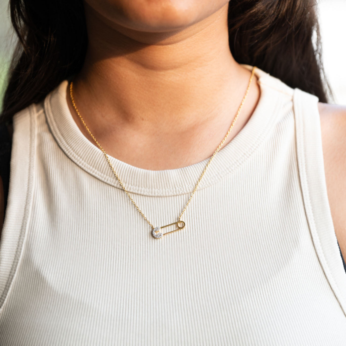 Golden Pin Neck Cahin
