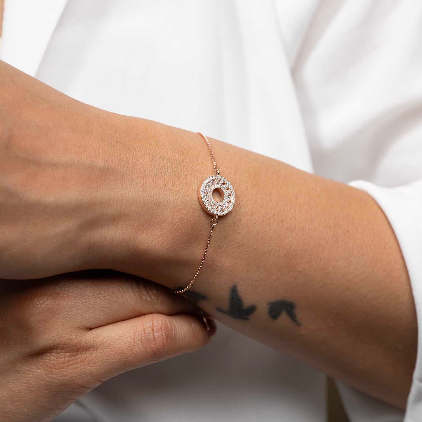 Sparkling Round Bracelet