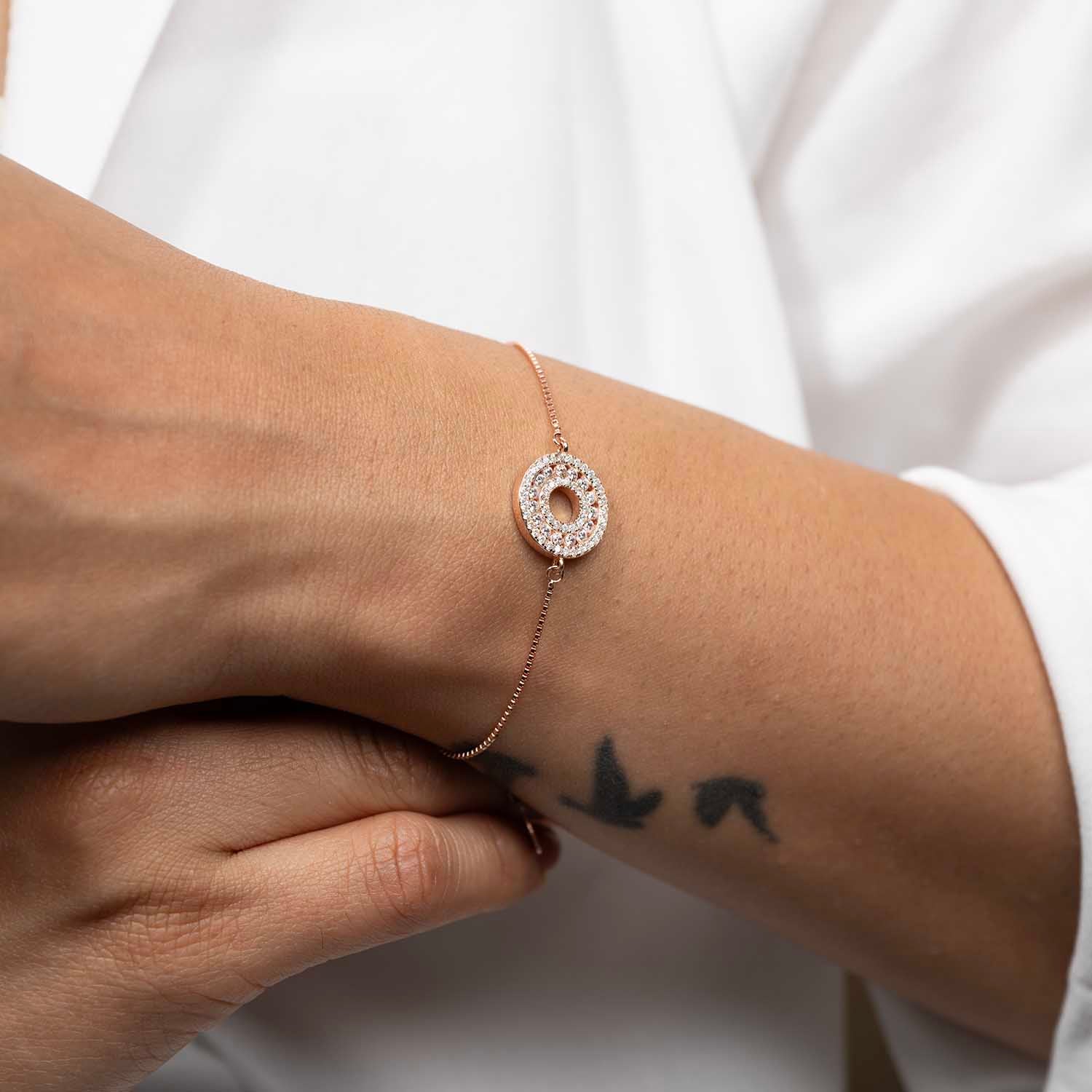 Sparkling Round Bracelet