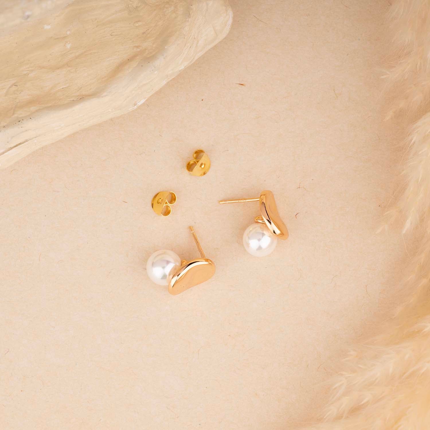 Gold Pearl Earrings