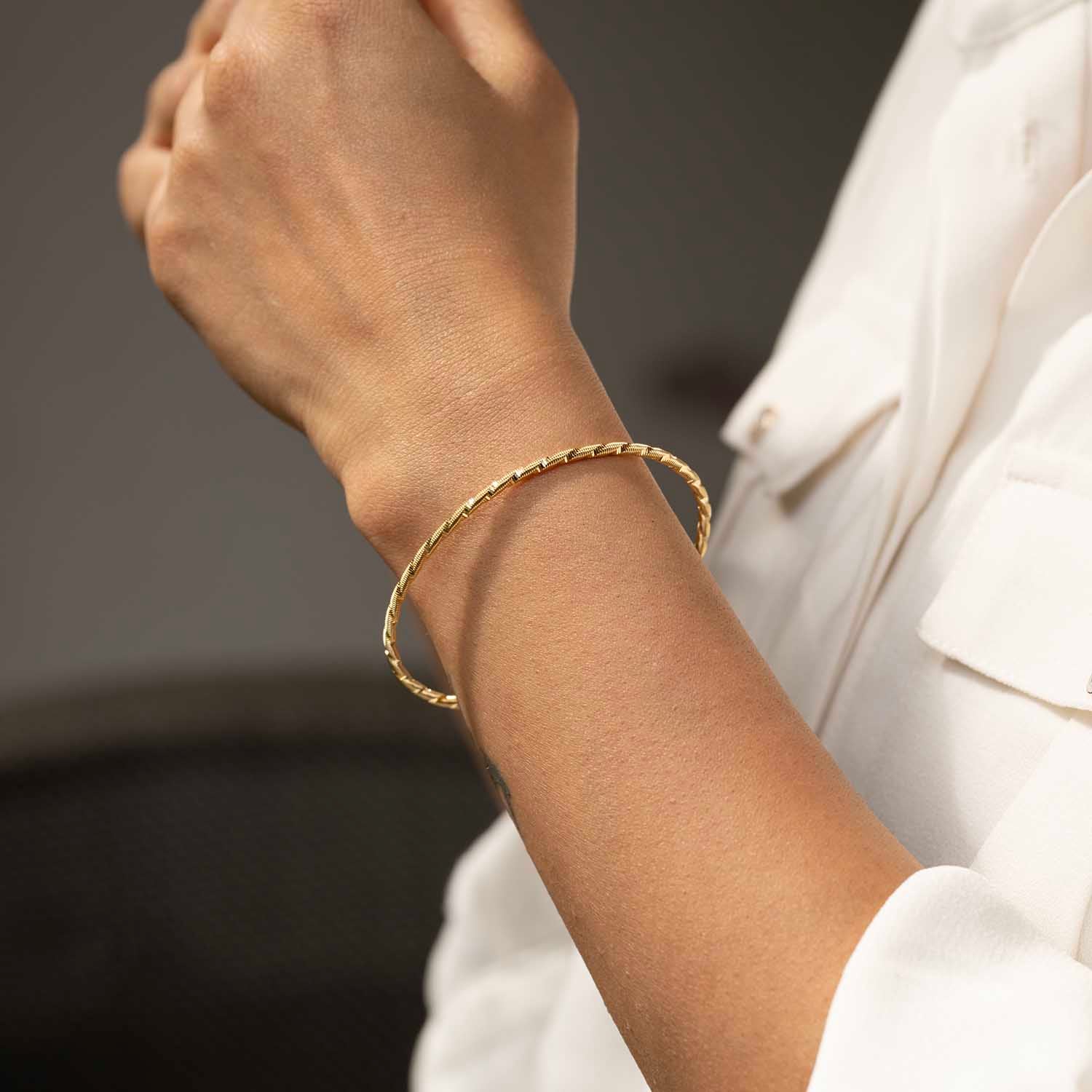 Timeless Gold  Bracelet