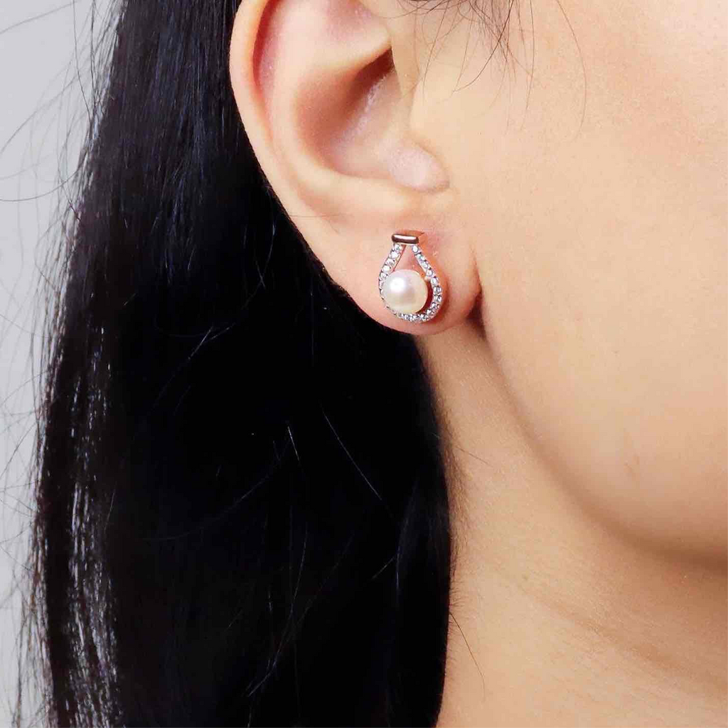 Pearl Studs