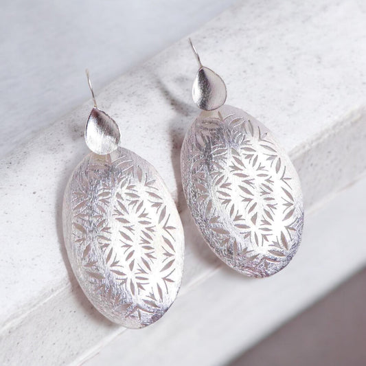 new generation aesthetic style sterling silver earrings for Gen Z