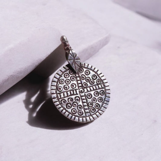 Antiqued Allura Silver Pendant