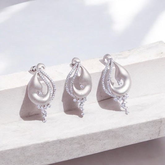 Timeless Radiance Silver Pendant Set