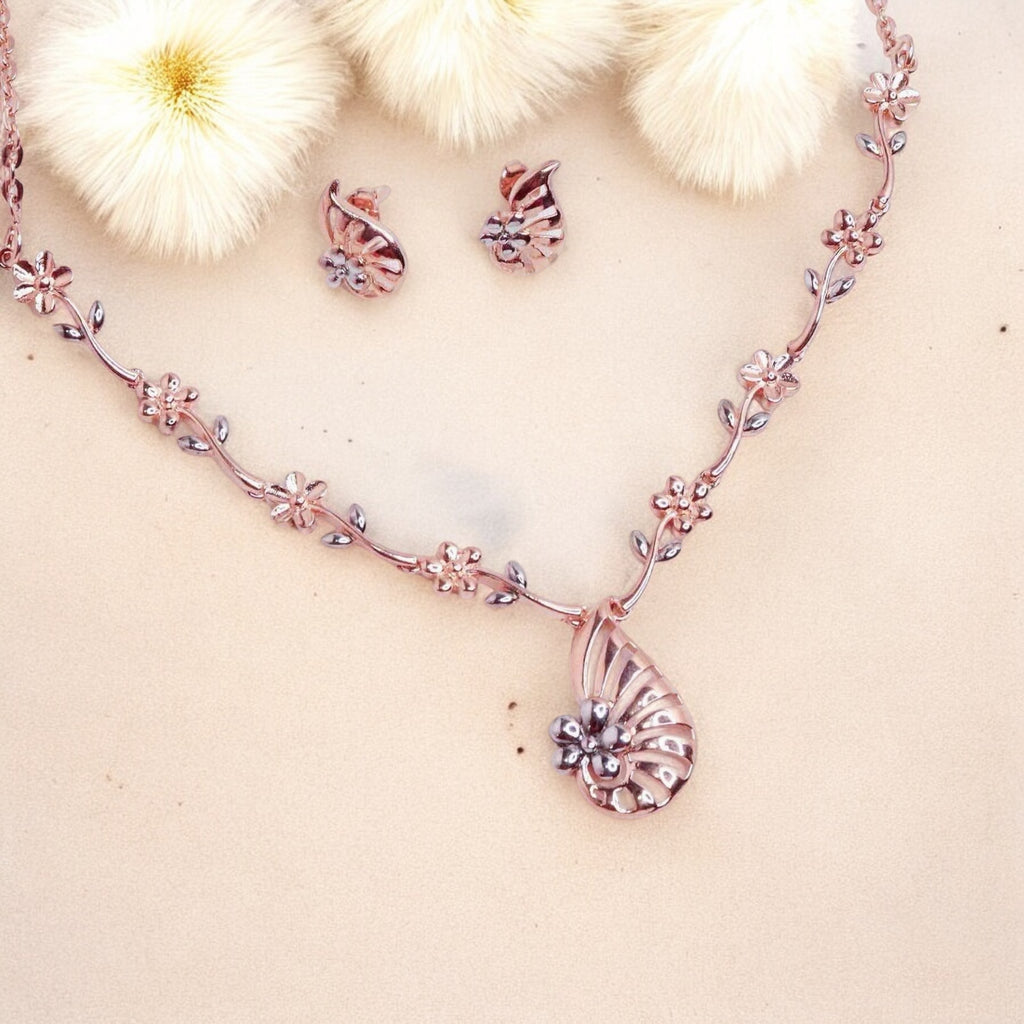 Floral Elegance Necklace