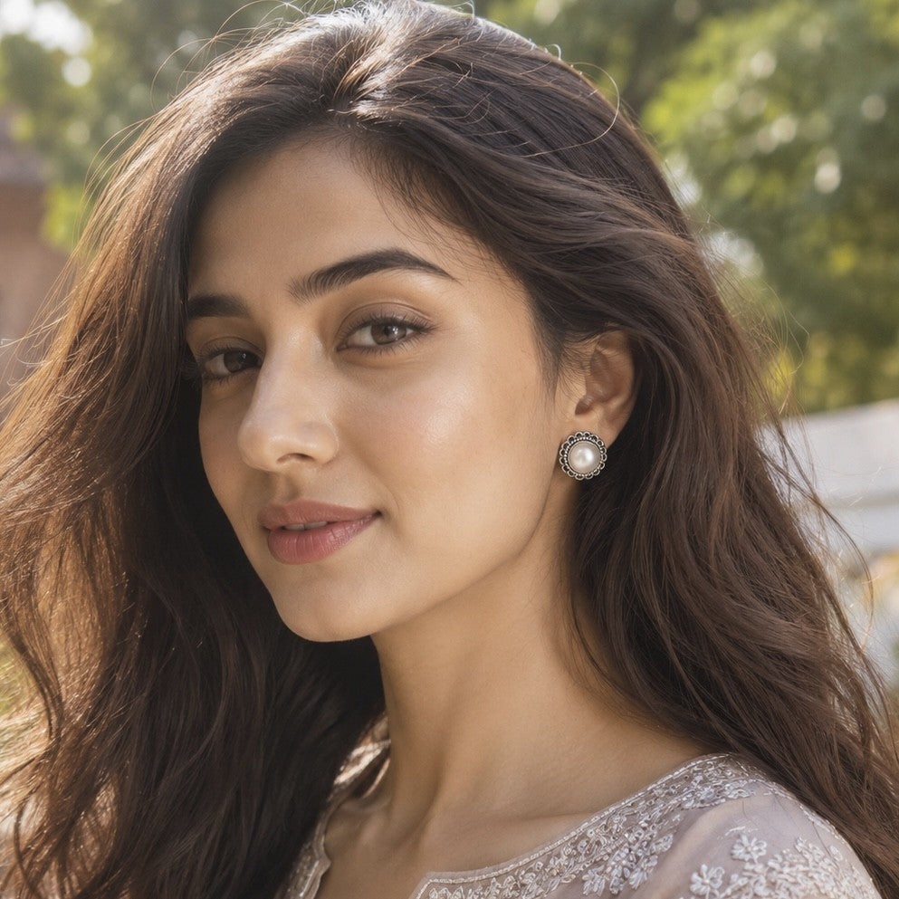 Silver Pearl Studs