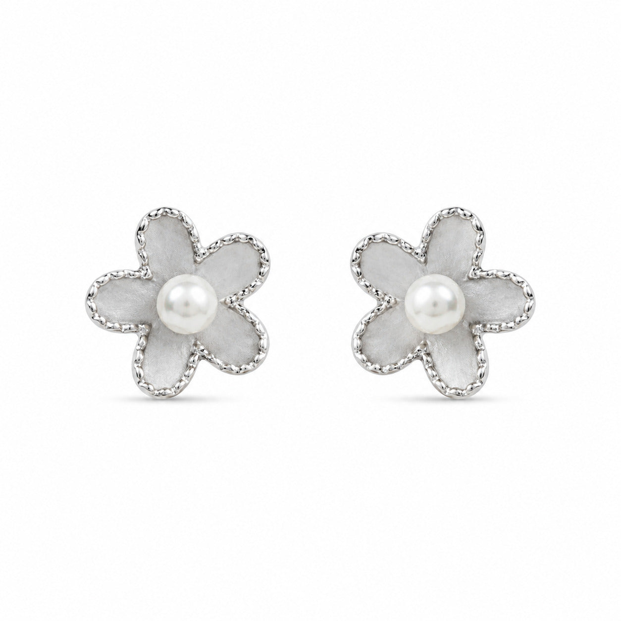 Pearl Flower Stud Earrings in 925 Sterling Silver