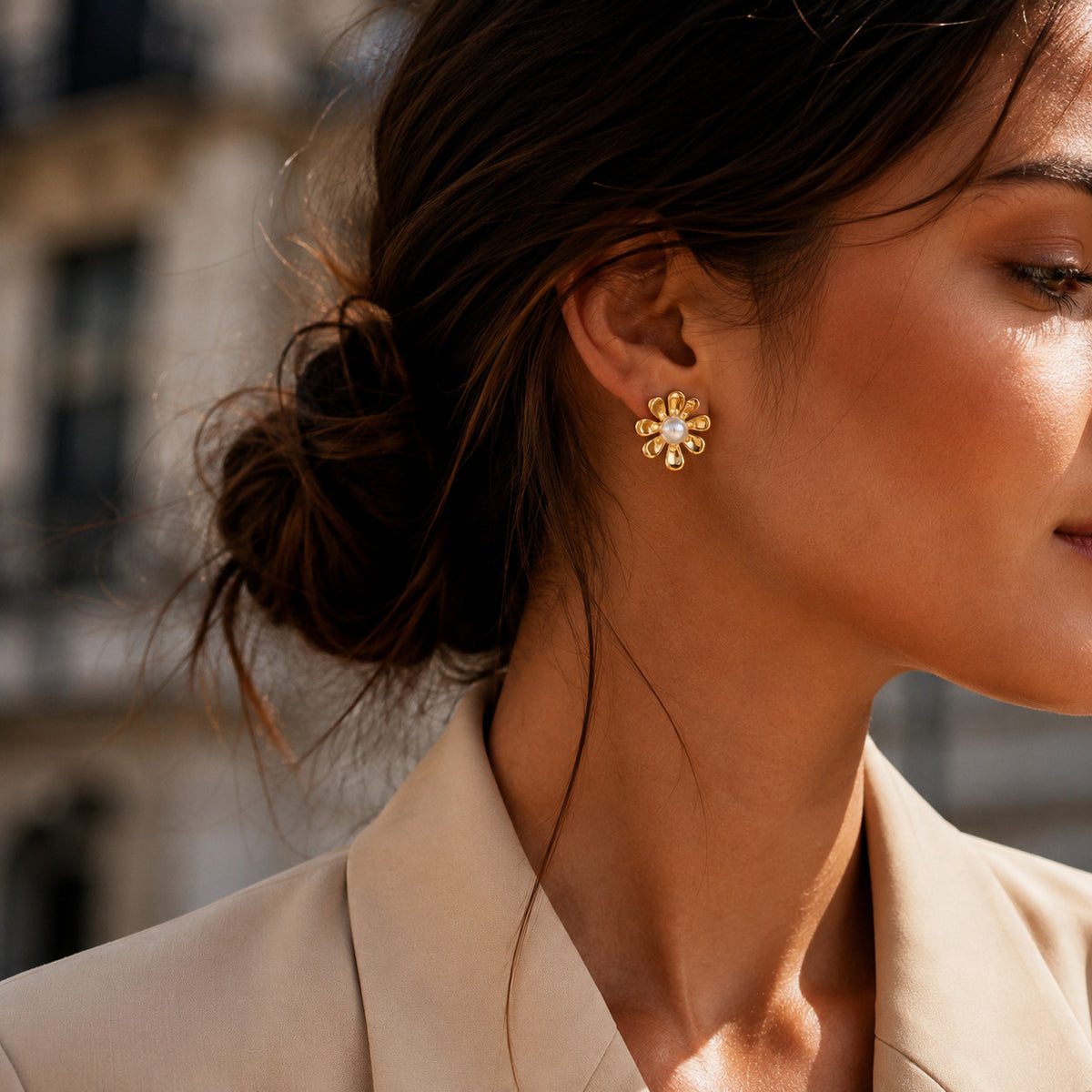 Pearl Flower Stud Earrings in 925 Sterling Silver (Gold Plated)