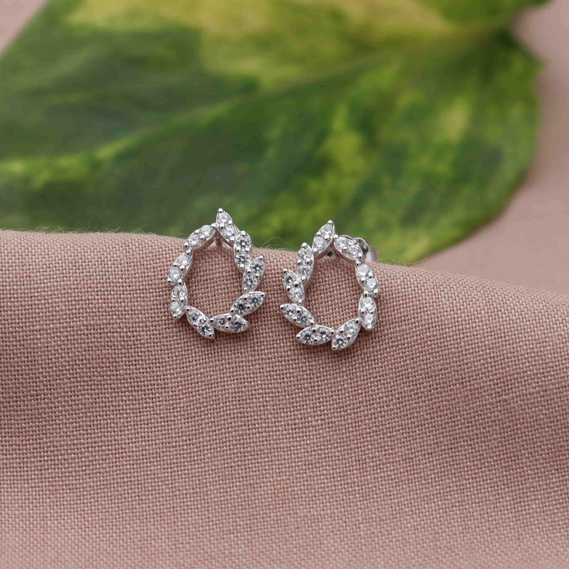 silver stud earrings      